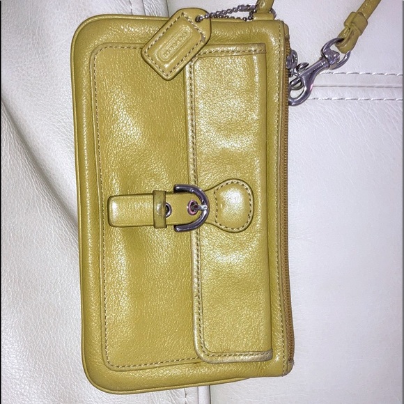 Coach clutch - Picture 1 of 3